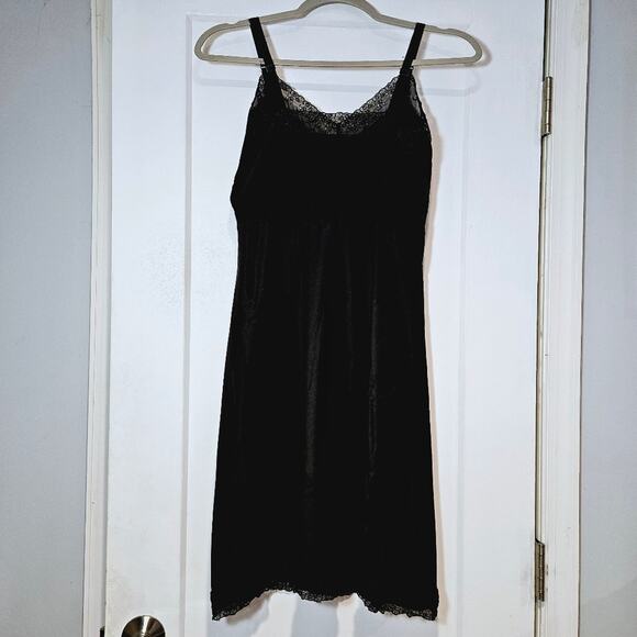 Vintage 1950s Barbizon Enthrall Slip - Picture 2 of 5